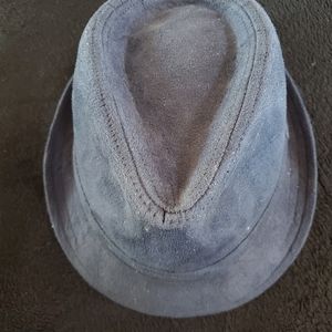 Van Heusen fedora